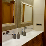 Espejo enmarcado Enmarcacion espejos blanca filo oro baño Aratz Enmarcaciones Vitoria